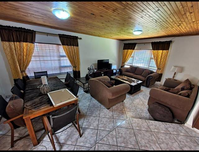 3 BEDROOM HOUSE FOR SALE IN MONTANA PARK